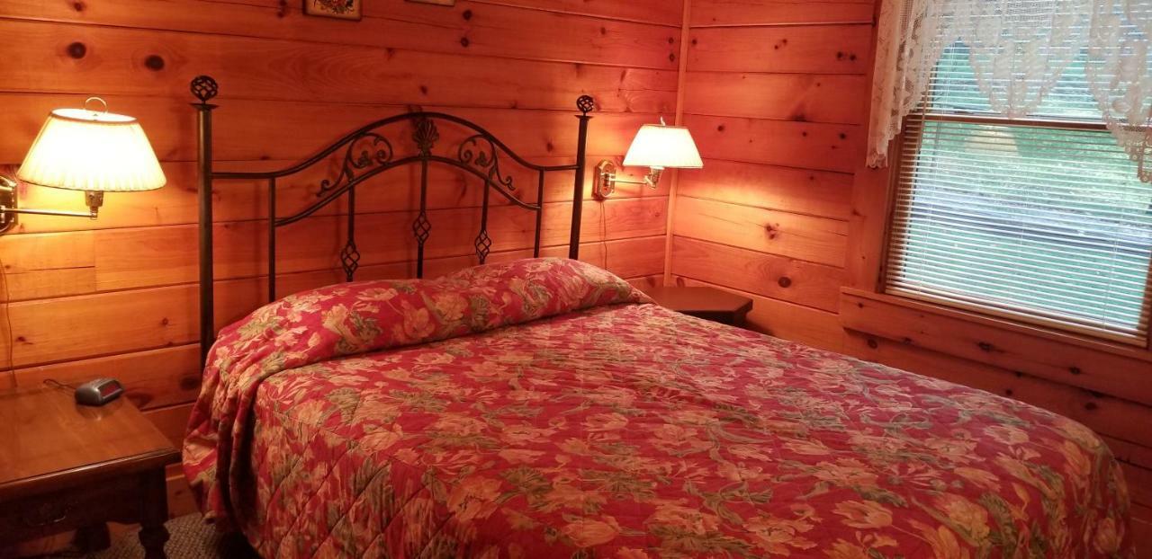 Tanglewood Motel And Log Cabins Maggie Valley Exterior foto